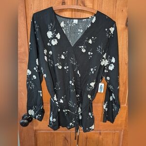 Old‎ Navy Black Long Sleeve Wrap Blouse